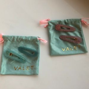 Valet Studio Kelly Clips in Pink & Blue Glitter